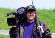 Michael Moore gets ready to shoot (www.imdb.com)