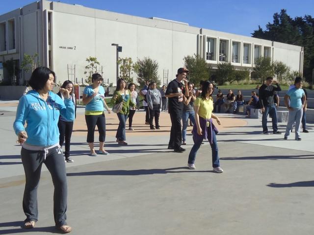 Students during the final round of a game of “Red light, Green light”. (JJ Valdez)