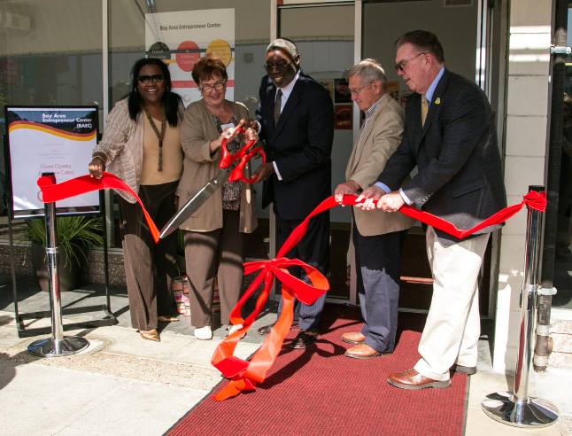 The grand opening of the center on May 29 was a celebration as (from left) Skyline President Regina Stanback-Stroud; Karen Shwartz, board of trustees president; Richard Soyombo, dean of global learning studies; board member Thomas Mohr; and the Mayor of San Bruno Jim Ruane.