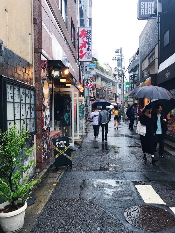 An alleyway in Tokyo, Japan on June 2017. 