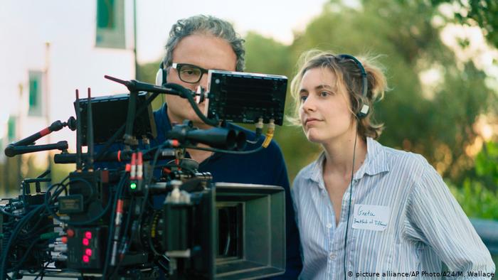 Gerwig+on+the+set+of+Lady+Bird%2C+which+has+won+five+Oscar+nominations.