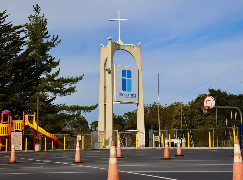 Highlands Christian Schools San Bruno during a Friday afternoon pickup.