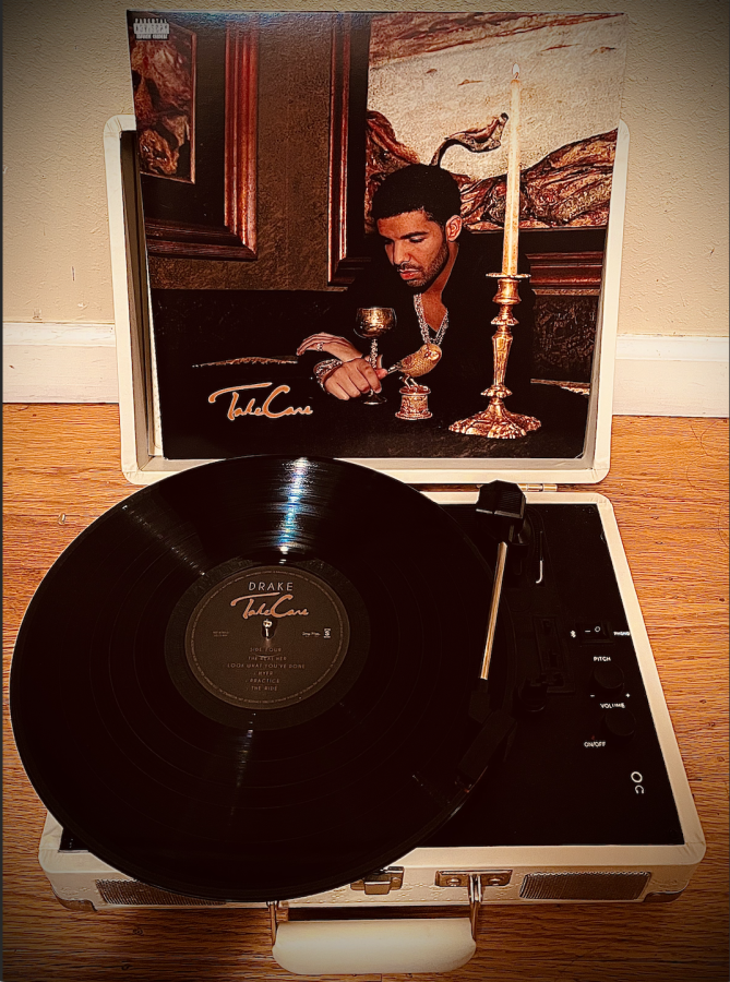 Original+vinyl+with+album+art+for+Drakes+sophomore+LP+Take+Care.