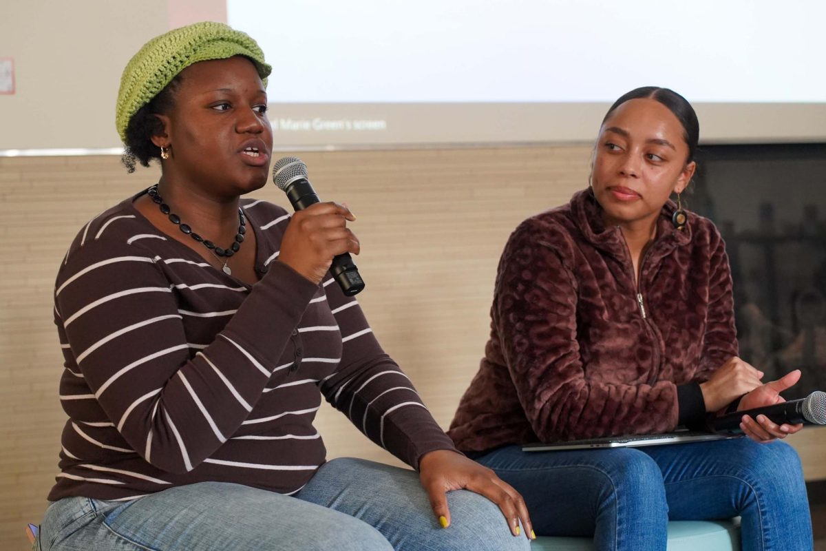 Keshaiaa Jones and Leilani McAllister start off introductions at the first Black Student Union meeting of the semester.